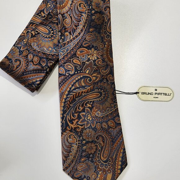 Tie - Picture 1 of 2